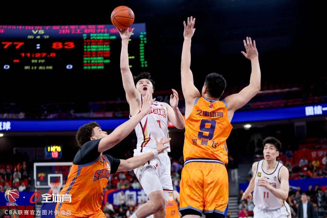 九游体育官方网站-包含赛前CBA常规赛传出新动向，AC米兰外线爆发，管理层表态——气氛紧张，球队文化再被提及的词条