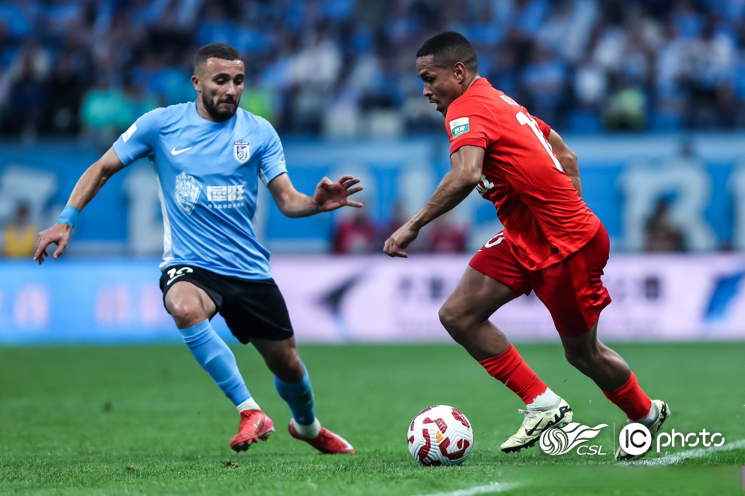 九游体育官方网站-意甲清晨再迎强敌；上海海港状态回暖；主帅态度——目标明确；身体对抗强度拉满(上海海港获胜山东泰山绝平)